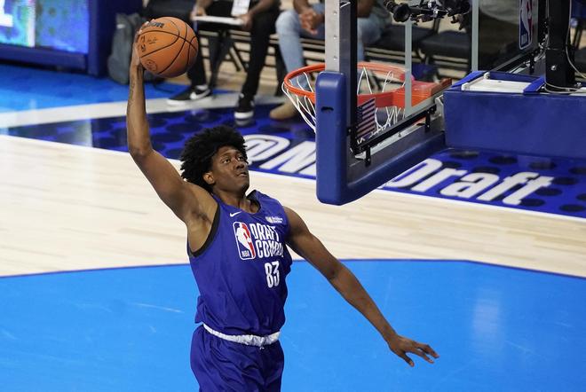 虽然初期他 虽然初期他